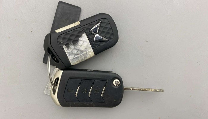 2023 Mahindra SCORPIO-N Z6 DIESEL MT 2WD 7 STR, Diesel, Manual, 49,440 km, Key Close Up