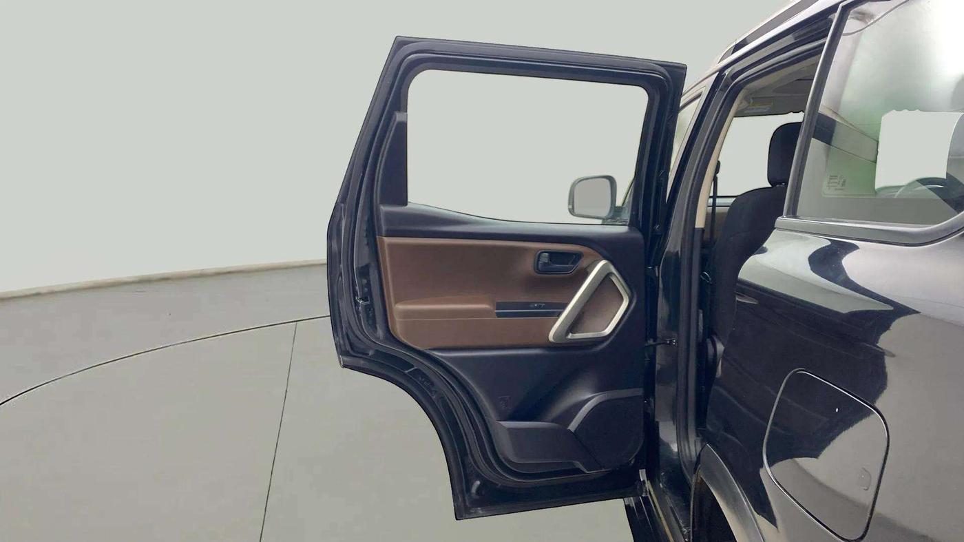 2023 Mahindra SCORPIO-N Z6 DIESEL MT 2WD 7 STR, Diesel, Manual, 50,282 km, LHS Rear Door