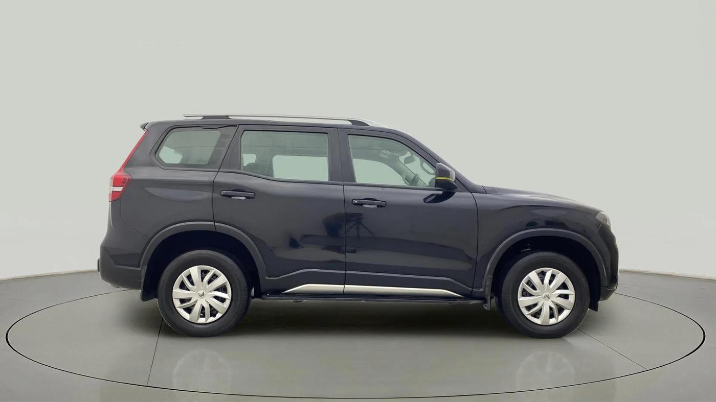 2023 Mahindra SCORPIO-N Z6 DIESEL MT 2WD 7 STR, Diesel, Manual, 50,282 km, Right Side View