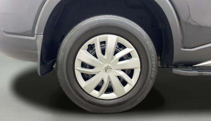2023 Mahindra SCORPIO-N Z6 DIESEL MT 2WD 7 STR, Diesel, Manual, 49,440 km, Right Rear Wheel