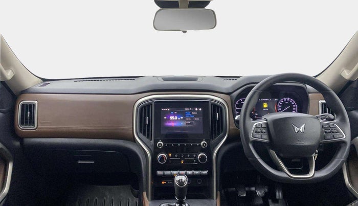 2023 Mahindra SCORPIO-N Z6 DIESEL MT 2WD 7 STR, Diesel, Manual, 49,440 km, Dashboard