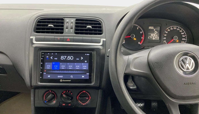 2015 Volkswagen Polo COMFORTLINE 1.2L, Petrol, Manual, 82,781 km, Air Conditioner