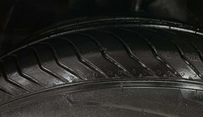 2019 Ford Ecosport TITANIUM 1.5L THUNDER EDTION PETROL, Petrol, Manual, 83,756 km, Right Rear Tyre Tread