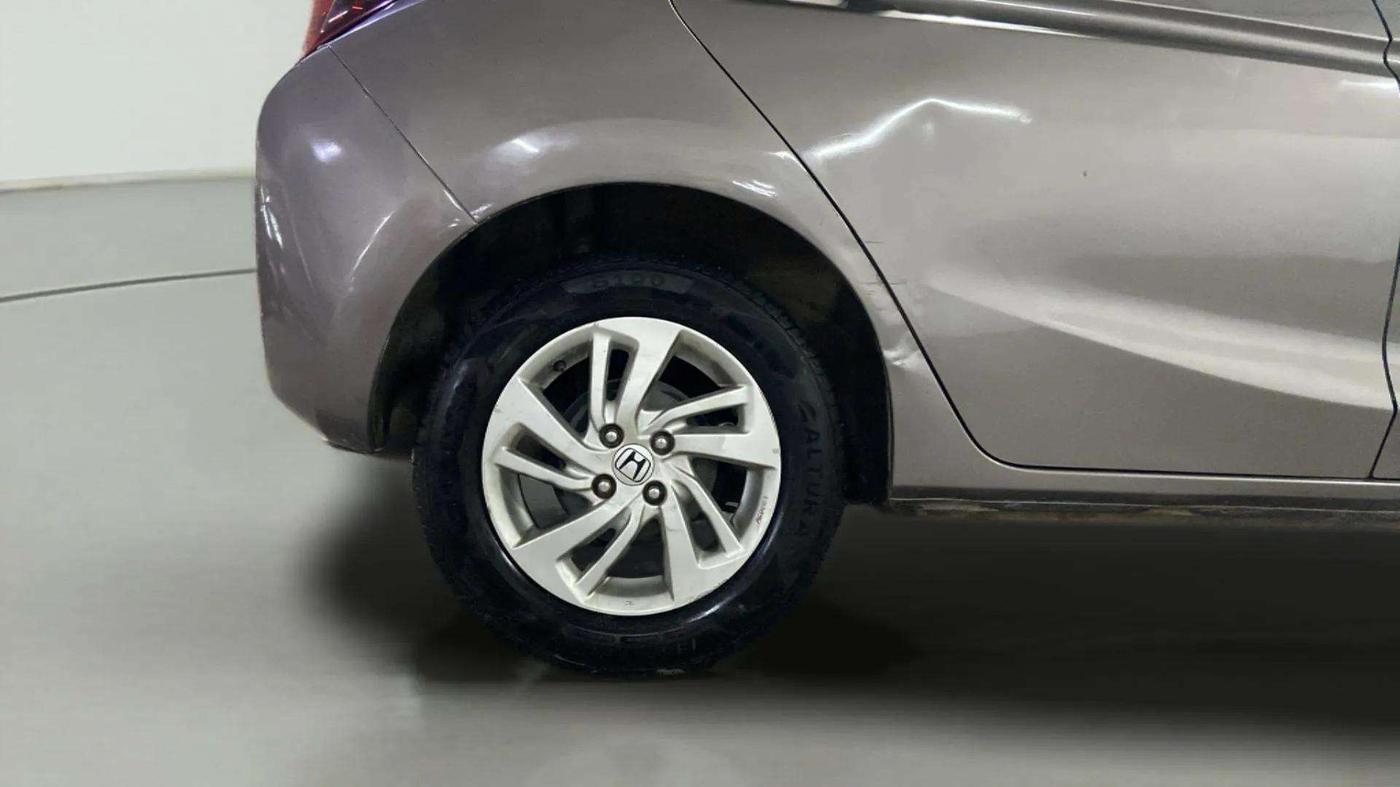 2015 Honda Jazz 1.2L I-VTEC V AT, Petrol, Automatic, 62,549 km, Right Rear Wheel