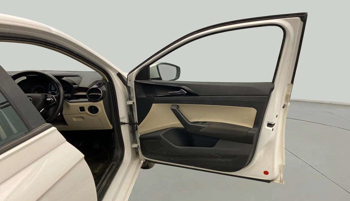 2022 Skoda SLAVIA AMBITION 1.0L TSI MT, Petrol, Manual, 28,776 km, RHS Front Door