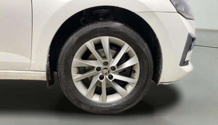 2022 Skoda SLAVIA AMBITION 1.0L TSI MT, Petrol, Manual, 28,776 km, Right Front Wheel