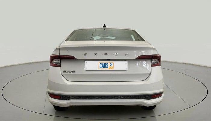 2022 Skoda SLAVIA AMBITION 1.0L TSI MT, Petrol, Manual, 28,776 km, Back/Rear