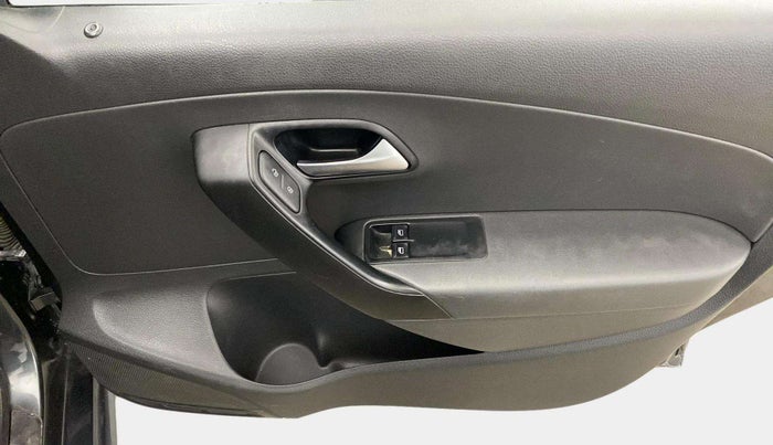 2015 Volkswagen Polo TRENDLINE 1.2L PETROL, Petrol, Manual, 82,329 km, Driver Side Door Panels Control
