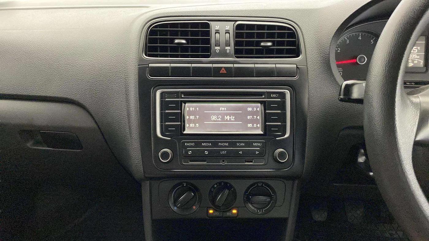 2015 Volkswagen Polo TRENDLINE 1.2L PETROL, Petrol, Manual, 82,437 km, Air Conditioner