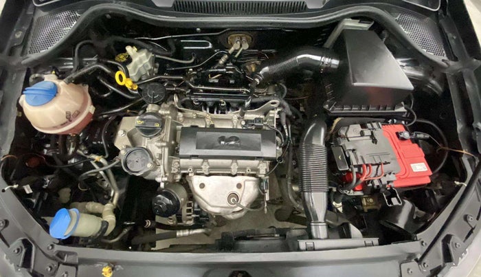 2015 Volkswagen Polo TRENDLINE 1.2L PETROL, Petrol, Manual, 82,329 km, Engine View