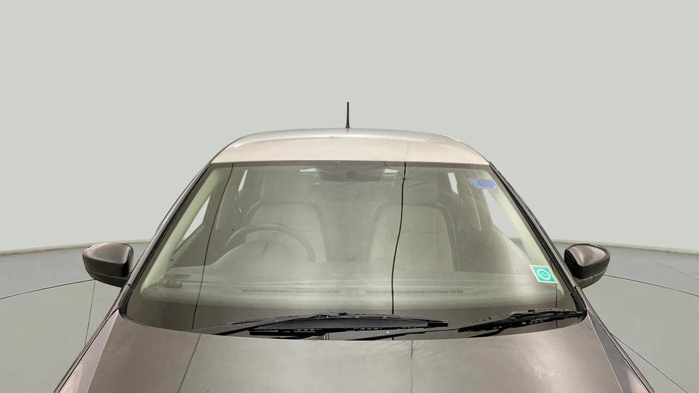 2015 Volkswagen Polo TRENDLINE 1.2L PETROL, Petrol, Manual, 82,437 km, Front Windshield