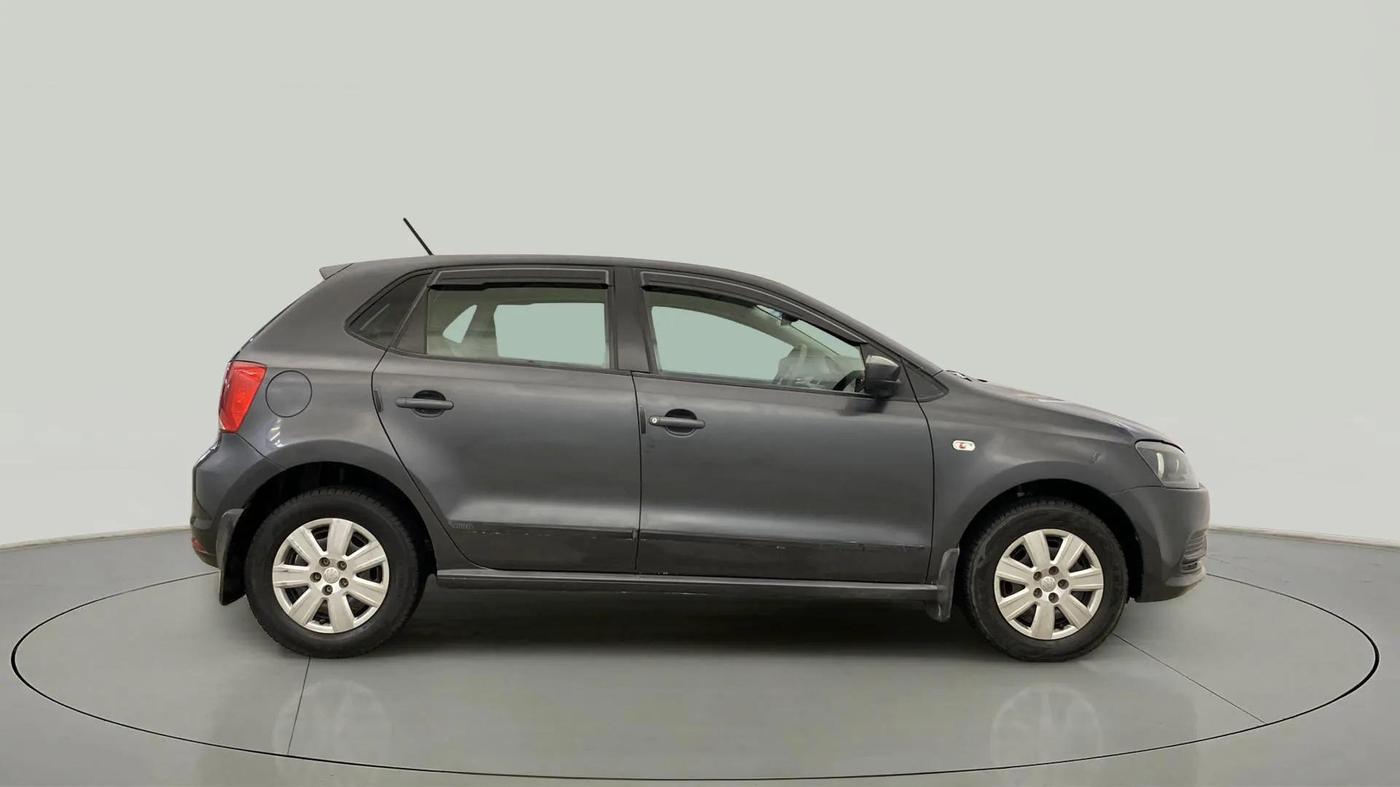 2015 Volkswagen Polo TRENDLINE 1.2L PETROL, Petrol, Manual, 82,437 km, Right Side View