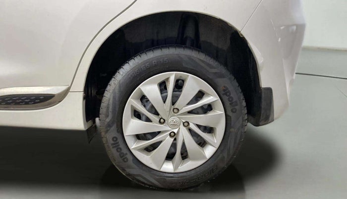 2023 Toyota Glanza E, Petrol, Manual, 10,988 km, Left Rear Wheel