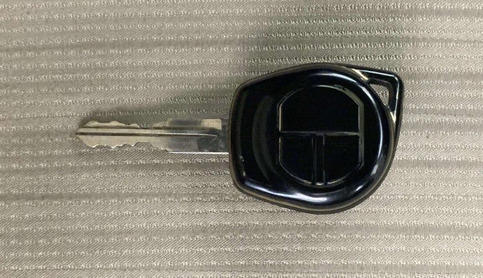 2023 Toyota Glanza E, Petrol, Manual, 10,988 km, Key Close Up