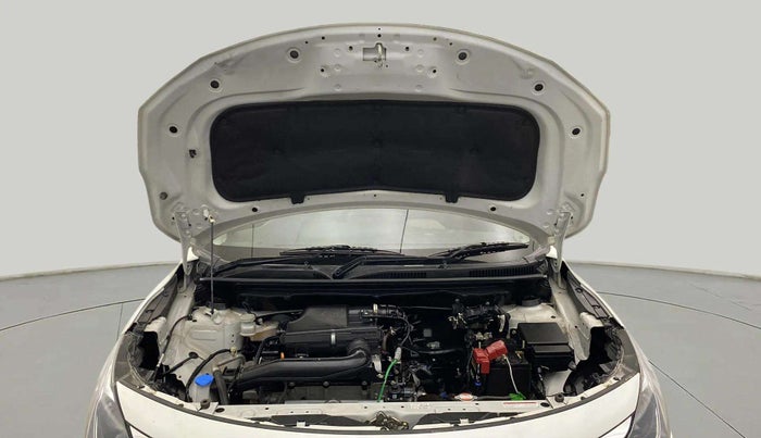 2023 Toyota Glanza E, Petrol, Manual, 10,988 km, Open Bonet