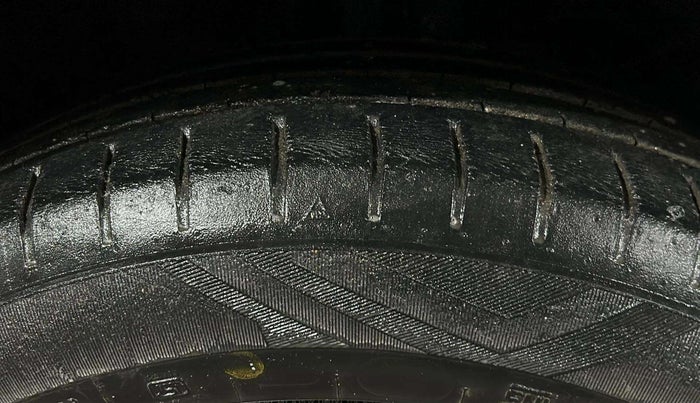 2018 Maruti Baleno ZETA PETROL 1.2, Petrol, Manual, 62,710 km, Right Front Tyre Tread