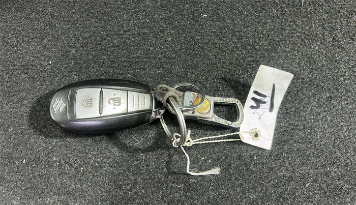 2018 Maruti Baleno ZETA PETROL 1.2, Petrol, Manual, 62,710 km, Key Close Up