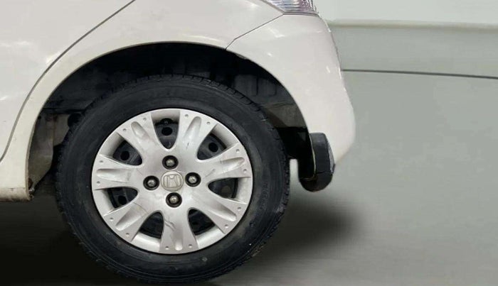 2015 Honda Brio S MT, Petrol, Manual, 25,389 km, Left Rear Wheel