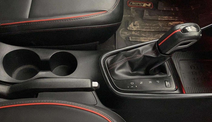 2022 Hyundai NEW I20 N LINE N8 1.0 TURBO GDI DCT DUAL TONE, Petrol, Automatic, 46,574 km, Gear Lever