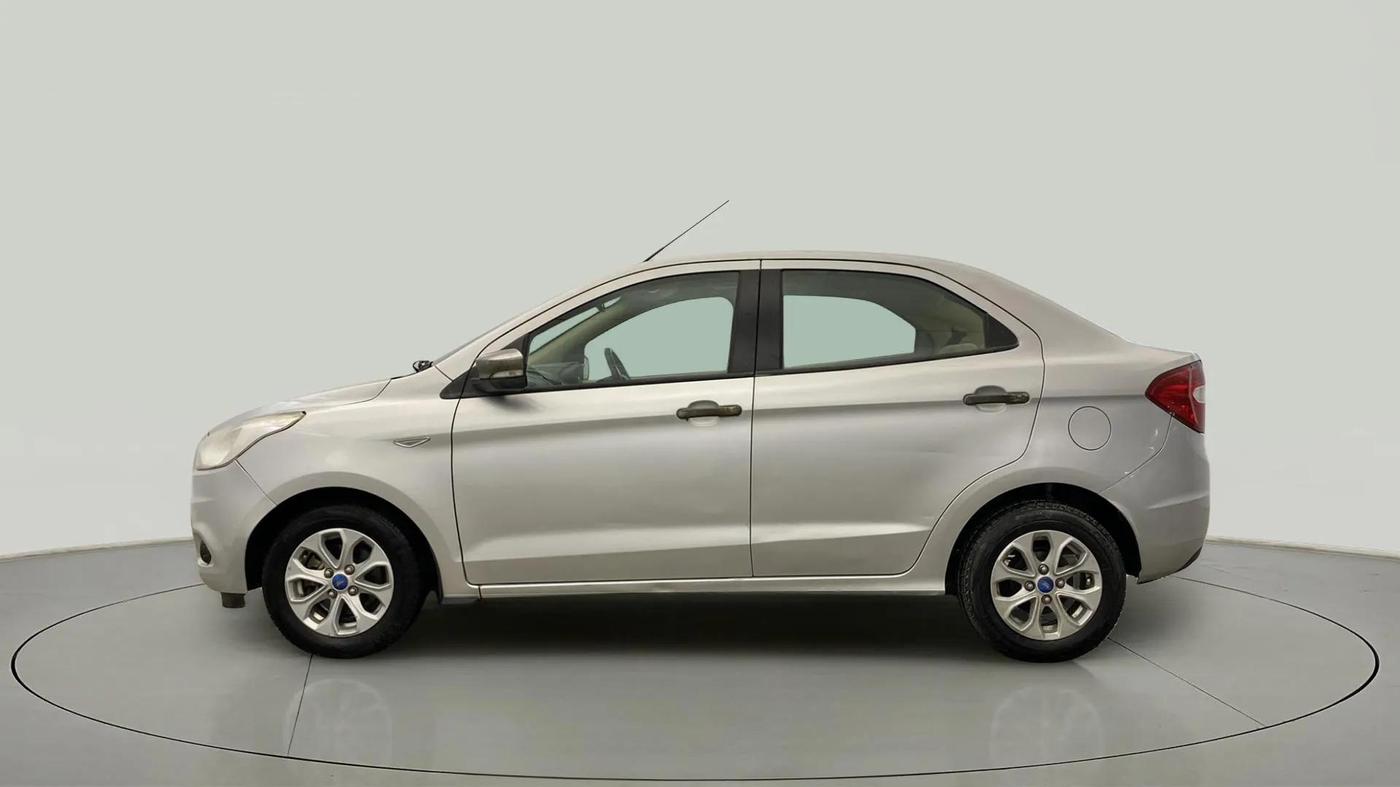 2015 Ford Figo Aspire TITANIUM 1.5 PETROL AT, Petrol, Automatic, 30,833 km, Left Side