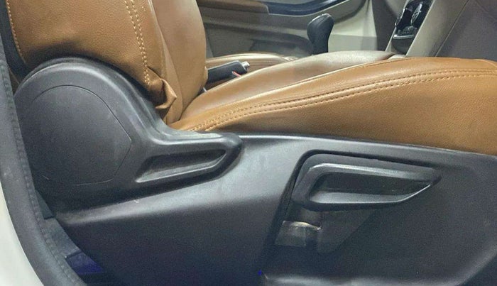 2022 Tata Tiago XZ PLUS PETROL, Petrol, Manual, 28,272 km, Driver Side Adjustment Panel