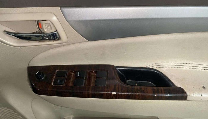 2013 Maruti Ertiga VXI CNG, CNG, Manual, 94,795 km, Driver Side Door Panels Control