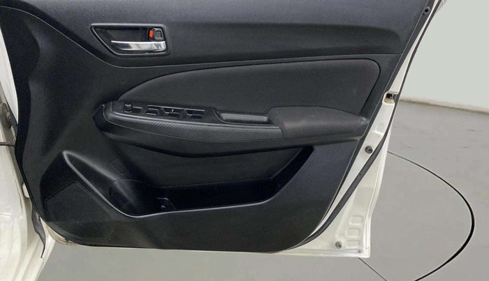 2018 Maruti Swift VXI, CNG, Manual, 66,425 km, Driver Side Door Panels Control