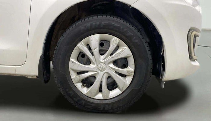 2018 Maruti Swift VXI, CNG, Manual, 66,425 km, Right Front Wheel
