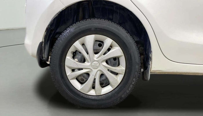 2018 Maruti Swift VXI, CNG, Manual, 66,425 km, Right Rear Wheel