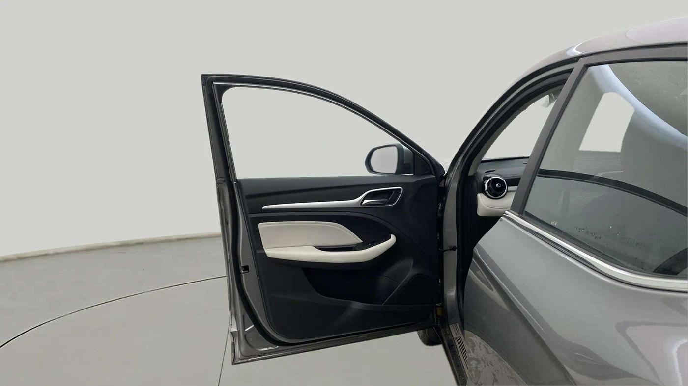 2022 MG ASTOR STYLE 1.5 MT, Petrol, Manual, 13,201 km, LHS Front Door