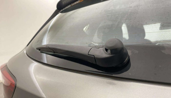 2022 MG ASTOR STYLE 1.5 MT, Petrol, Manual, 12,924 km, Rear Wiper