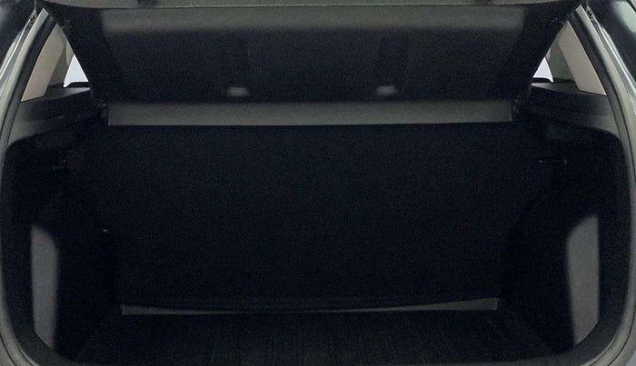 2022 KIA SONET HTK PLUS 1.0 IMT, Petrol, Manual, 6,921 km, Boot Inside