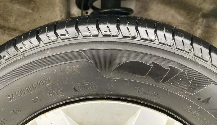 2017 Maruti Alto 800 LXI, Petrol, Manual, 78,814 km, Right Front Tyre Tread