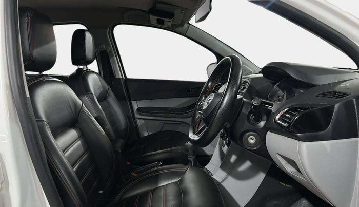 2022 Tata Tiago XT PETROL, Petrol, Manual, 44,508 km, Right Side Front Door Cabin