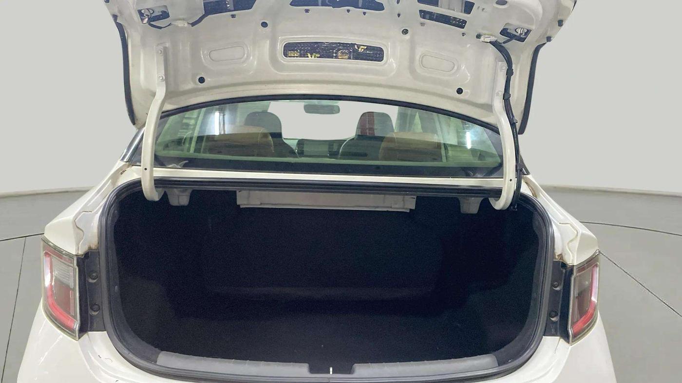 2020 Hyundai AURA SX PLUS 1.2 AMT, Petrol, Automatic, 72,200 km, Boot Open Zoomed View