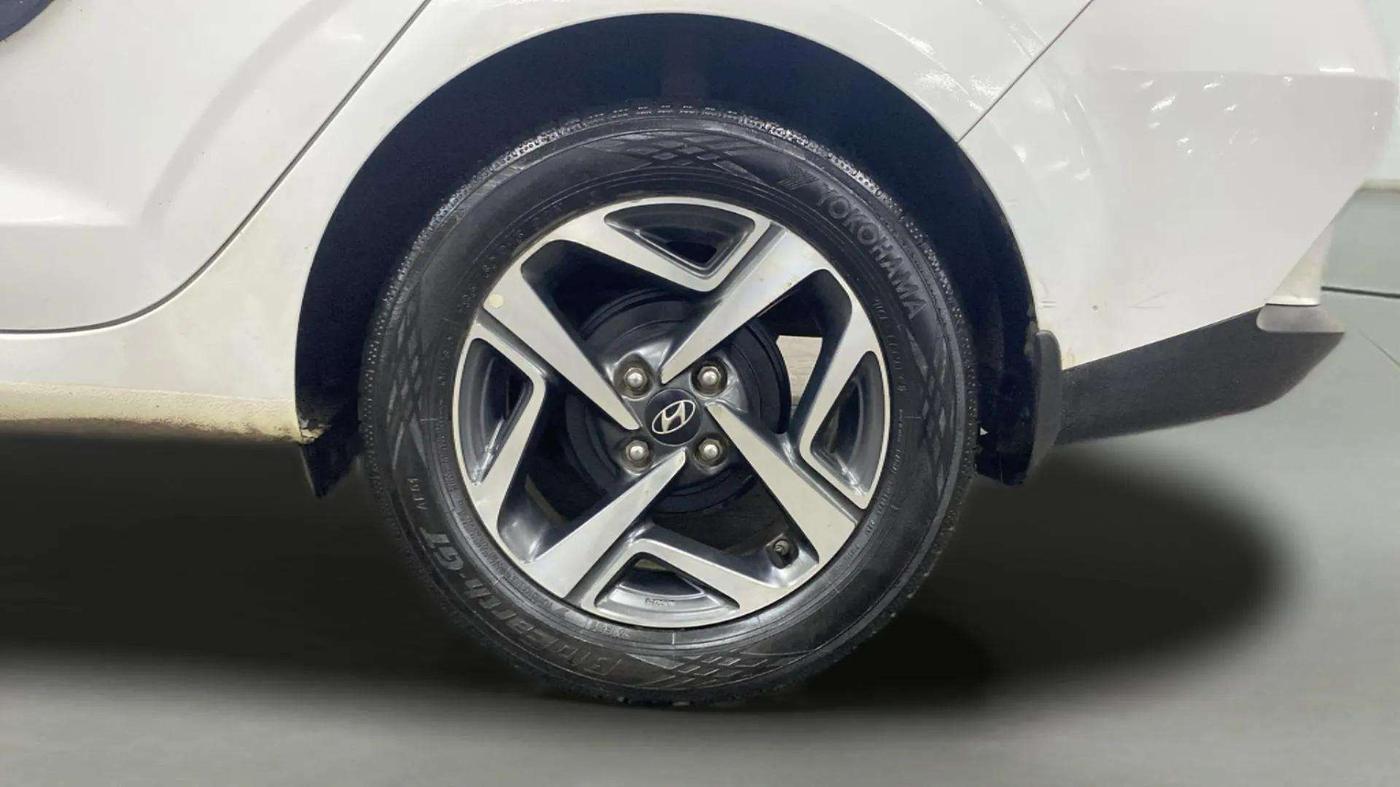 2020 Hyundai AURA SX PLUS 1.2 AMT, Petrol, Automatic, 72,200 km, Left Rear Wheel