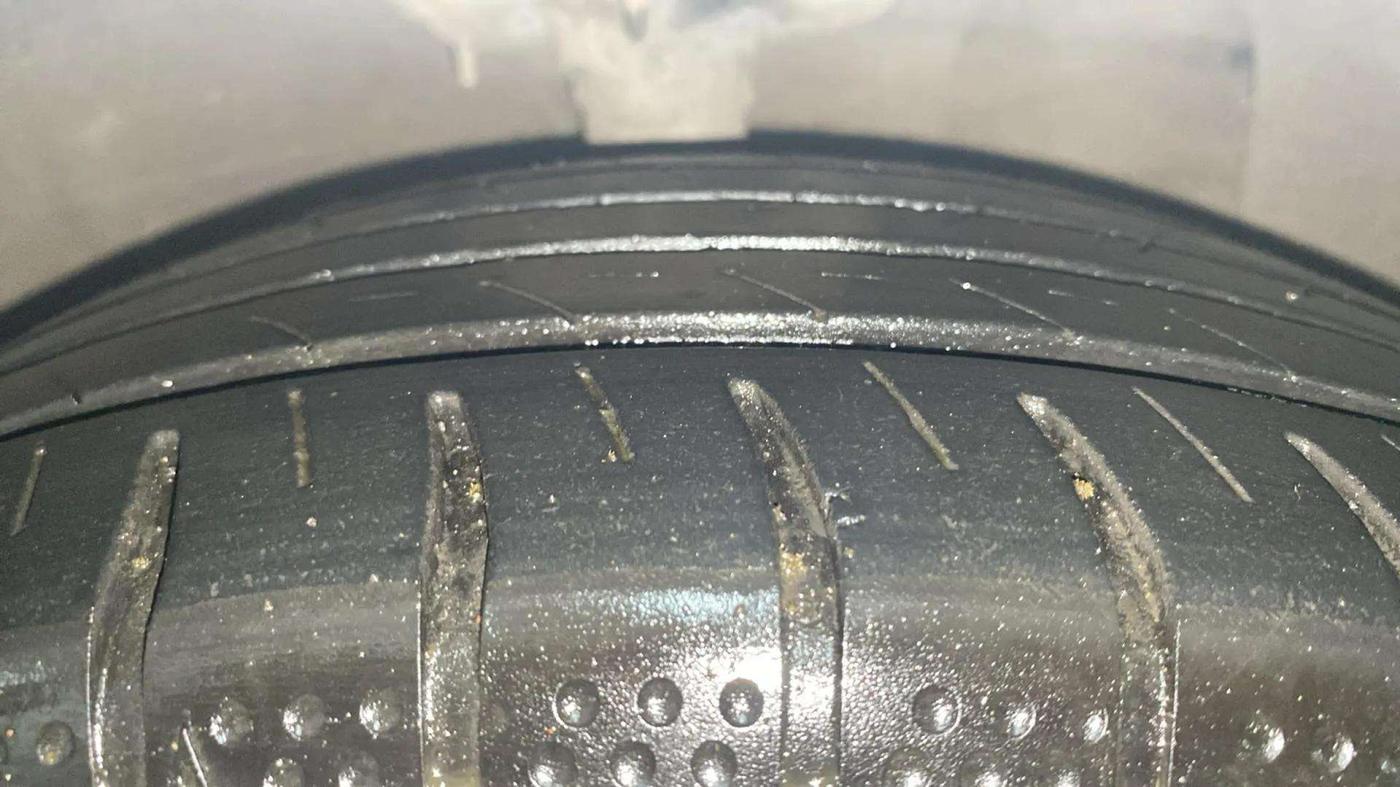 2020 Hyundai AURA SX PLUS 1.2 AMT, Petrol, Automatic, 72,200 km, Right Front Tyre Tread