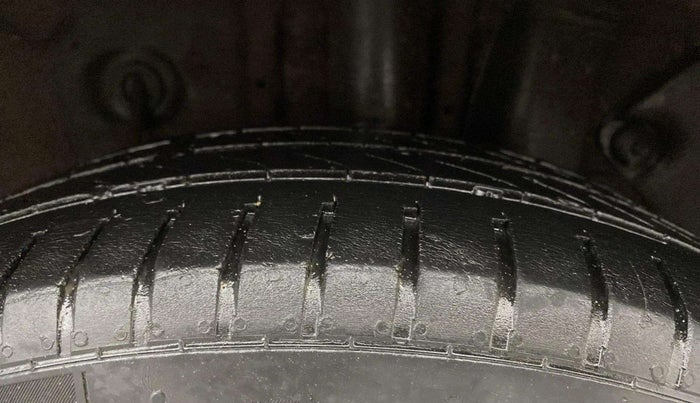 2018 Hyundai Elite i20 ASTA 1.2 (O), Petrol, Manual, 38,095 km, Left Rear Tyre Tread