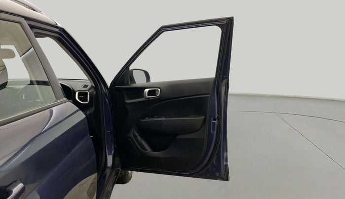 2021 Hyundai VENUE S 1.2, Petrol, Manual, 33,141 km, RHS Front Door