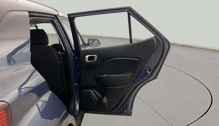 2021 Hyundai VENUE S 1.2, Petrol, Manual, 33,141 km, RHS Rear Door