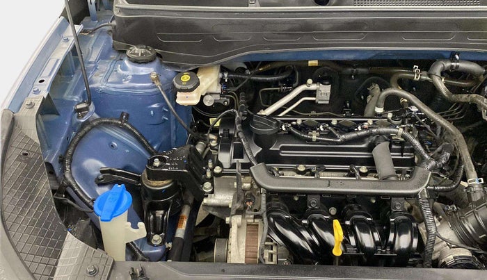 2021 Hyundai VENUE S 1.2, Petrol, Manual, 33,141 km, Engine View - Right