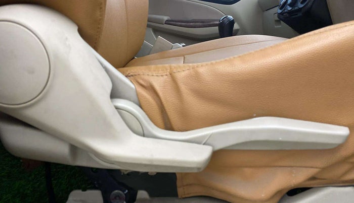 2019 Maruti Dzire VXI, Petrol, Manual, 34,805 km, Driver Side Adjustment Panel