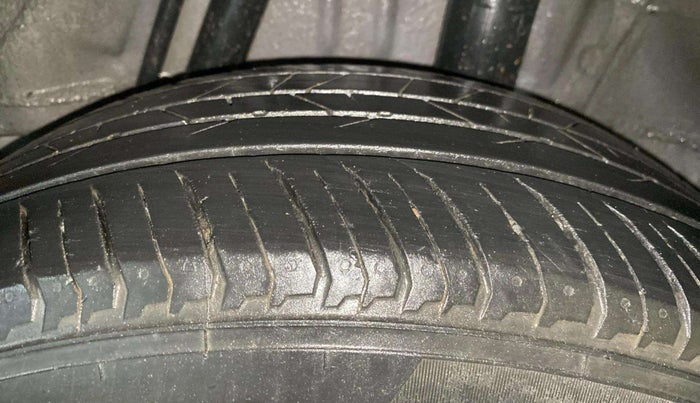 2017 Honda WR-V 1.2L I-VTEC VX MT, Petrol, Manual, 88,631 km, Left Rear Tyre Tread