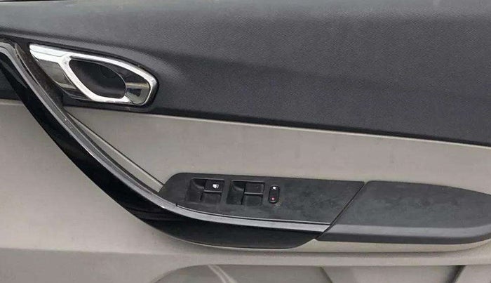 2019 Tata Tiago XZ PLUS PETROL, Petrol, Manual, 27,234 km, Driver Side Door Panels Control