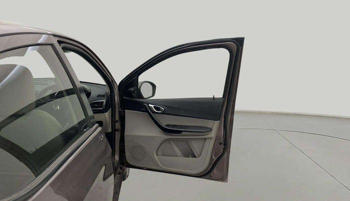 2019 Tata Tiago XZ PLUS PETROL, Petrol, Manual, 27,234 km, RHS Front Door