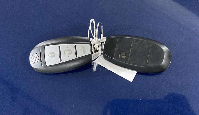 2020 Maruti Ciaz ALPHA  AT 1.5 SHVS PETROL, Petrol, Automatic, 43,261 km, Key Close Up