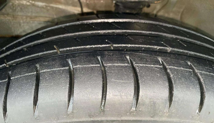2021 Maruti S PRESSO VXI+, Petrol, Manual, 59,230 km, Right Front Tyre Tread