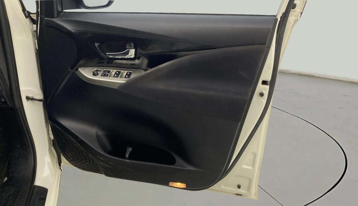2018 Toyota Innova Crysta 2.7 VX 7 STR, Petrol, Manual, 51,840 km, Driver Side Door Panels Control