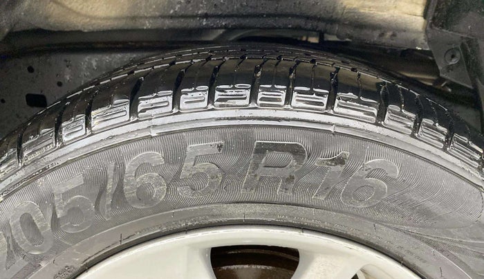 2018 Toyota Innova Crysta 2.7 VX 7 STR, Petrol, Manual, 51,840 km, Left Rear Tyre Tread