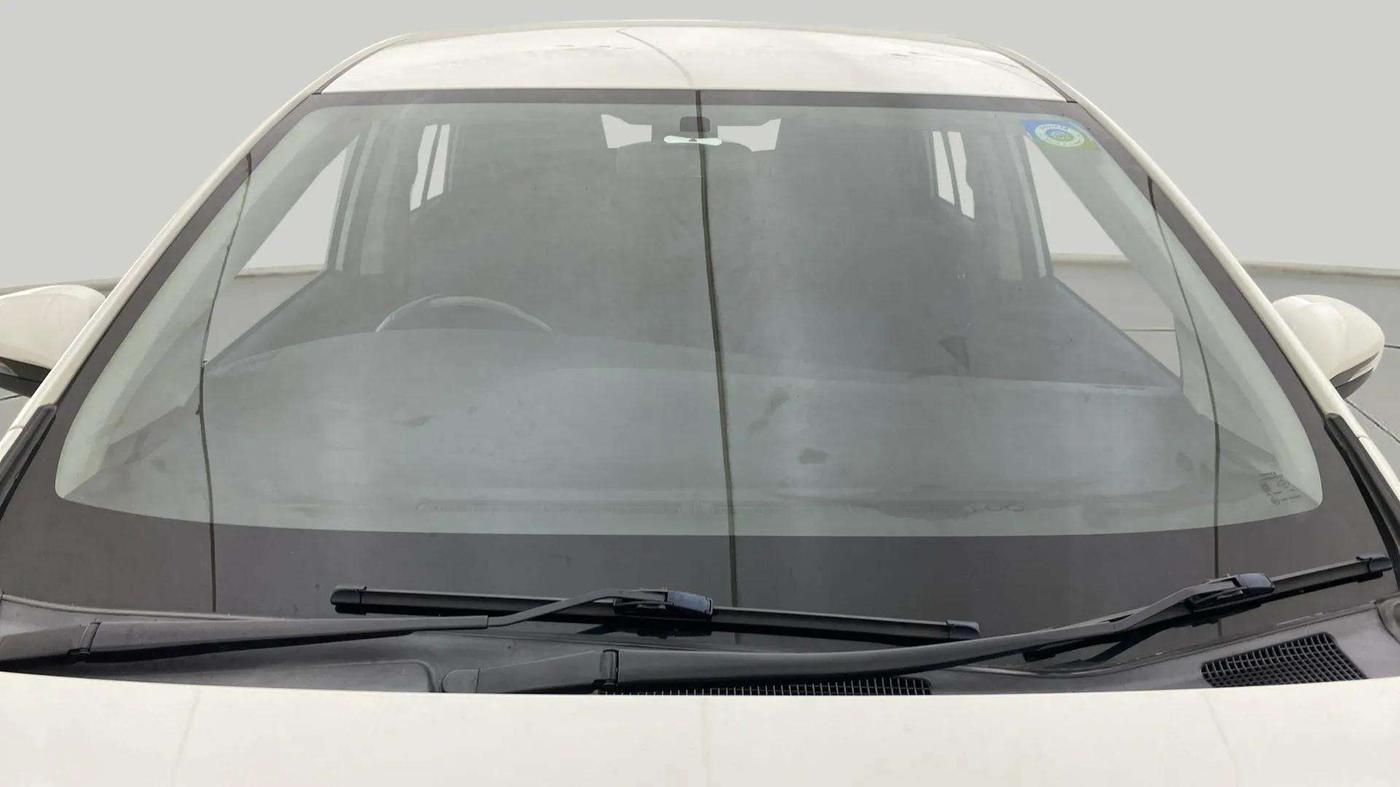 2018 Toyota Innova Crysta 2.7 VX 7 STR, Petrol, Manual, 51,840 km, Front Windshield